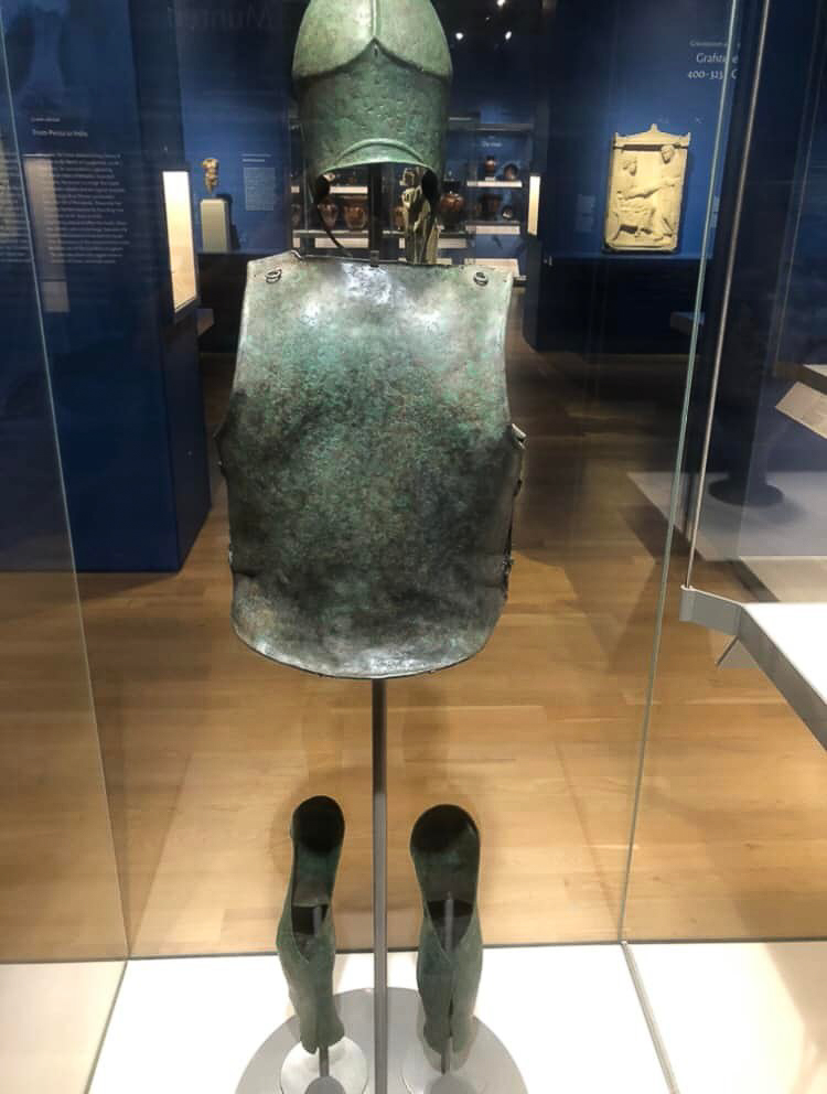 Mυώδης θώρακας από την κάτω Ιταλία ( Leiden Museum)